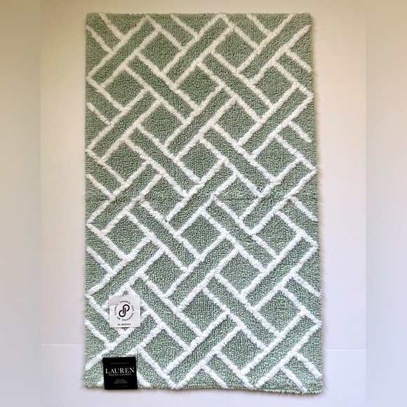Ralph Lauren Other - 🎁Ralph Lauren Bath Rug - 21” x 34”- Mint & White- Skid Resistant- Cotton